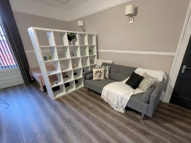 Studio for rent in Canning / Georgian Quarter, Calderstones