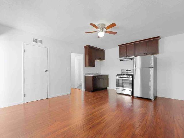 Apartment for rent in Inglewood, California