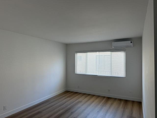 Apartment for rent in Canoga Park, California