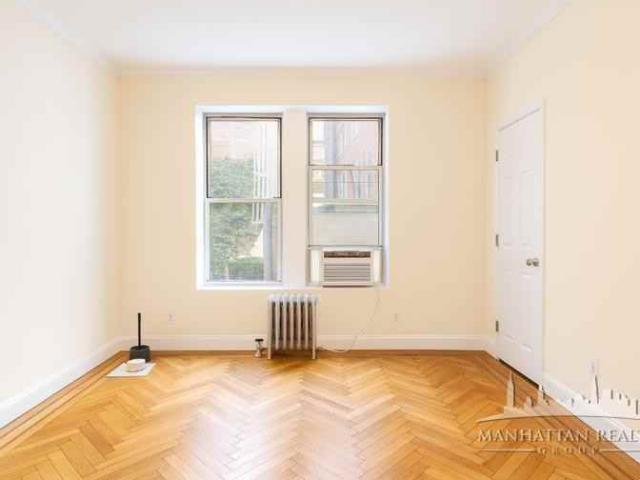 Apartment for rent in Arverne, New York