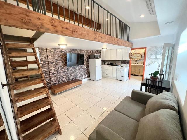 Apartment for rent in Beverly Hills