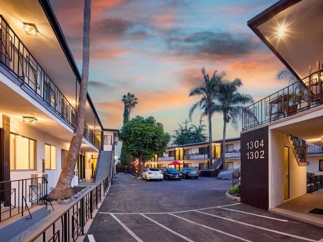 Apartment for rent in Burbank, California