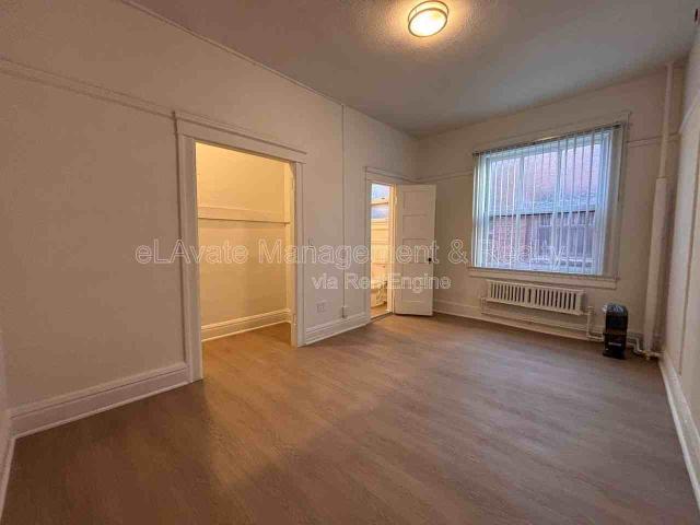 Apartment for rent in Canoga Park, California