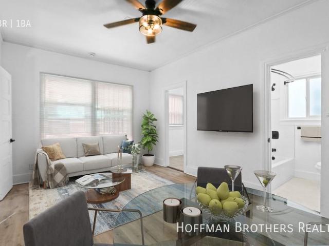 Apartment for rent in Canoga Park, California