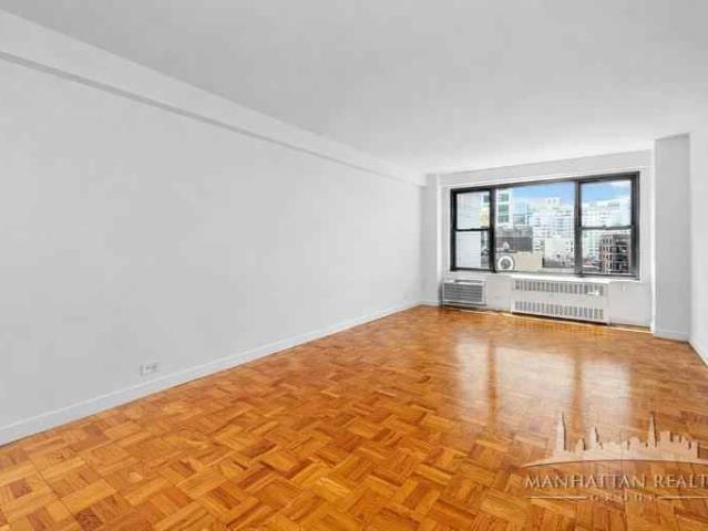Apartment for rent in Arverne, New York