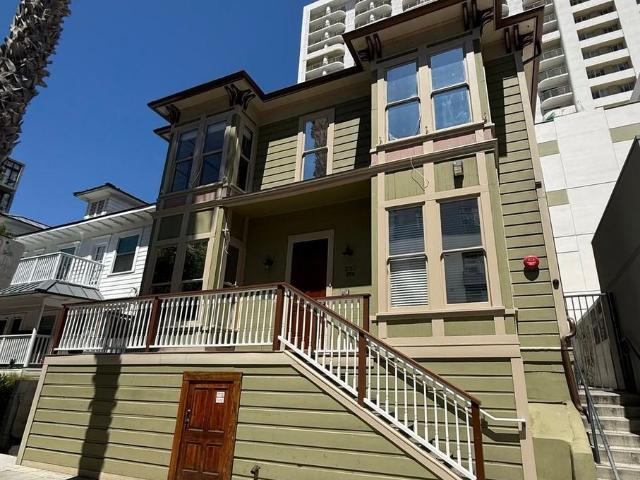Apartment for rent in Little Italy, San Diego