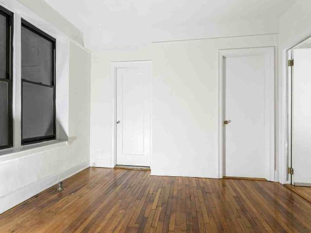 Apartment for rent in Arverne, New York