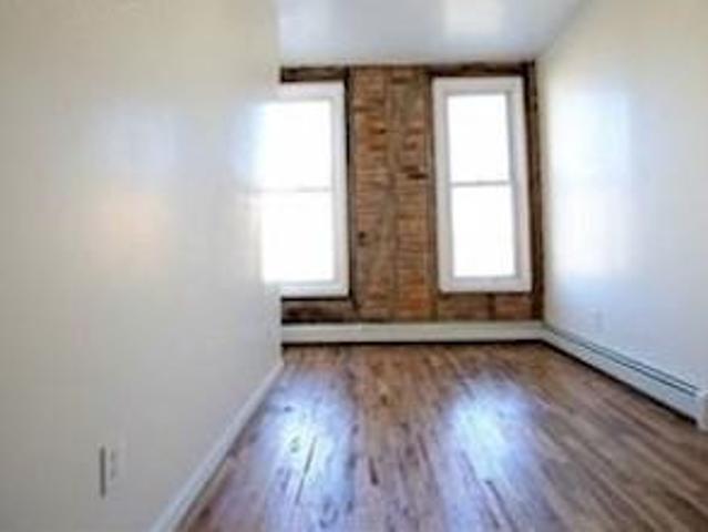 Apartment for rent in Arverne, New York