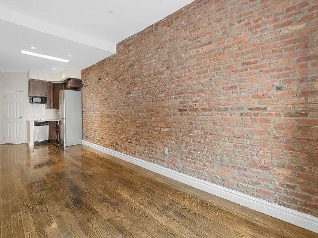 Apartment for rent in Arverne, New York