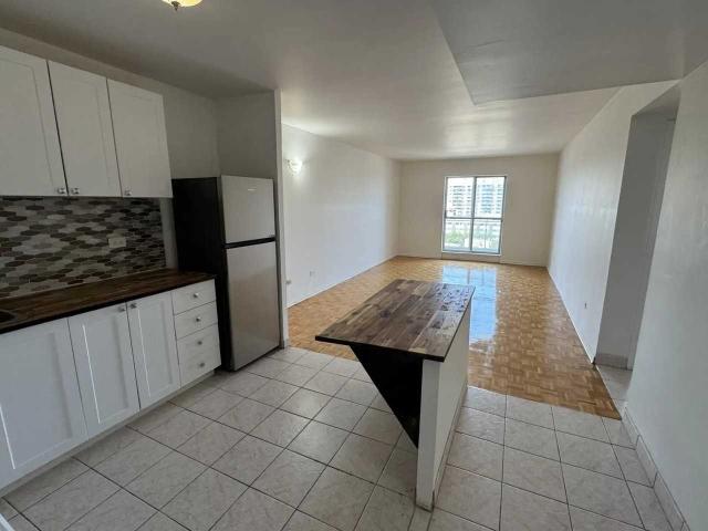 Apartment for rent in St. Leonard's, Quebec