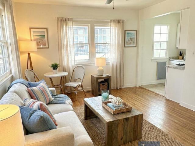 Apartment for rent in Long Beach, California
