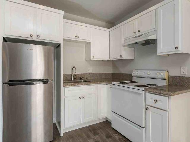 Apartment for rent in Canoga Park, California