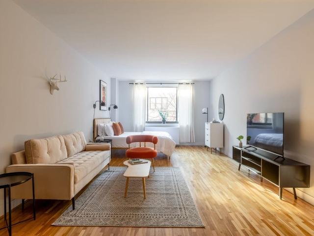 Apartment for rent in Arverne, New York