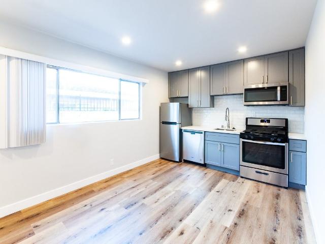 Apartment for rent in Canoga Park, California