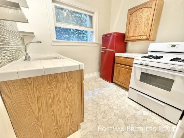 Apartment for rent in Canoga Park, California