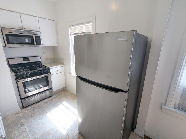 Apartment for rent in Canoga Park, California