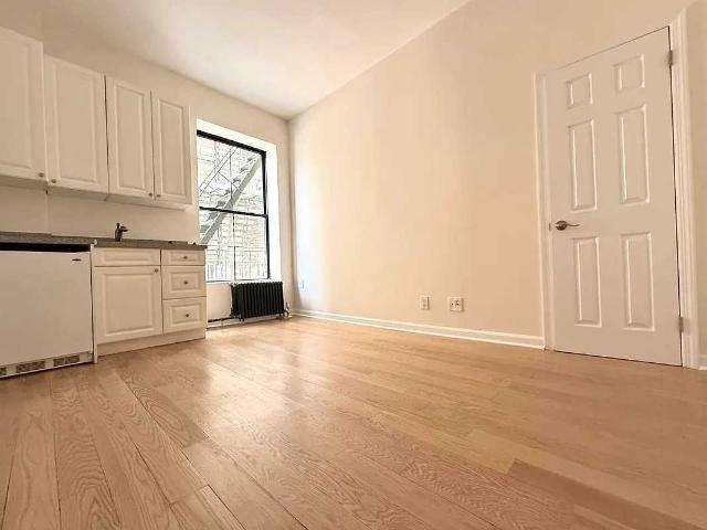 Apartment for rent in Arverne, New York