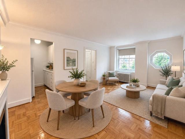 Apartment for rent in Toronto—St. Paul's, Toronto