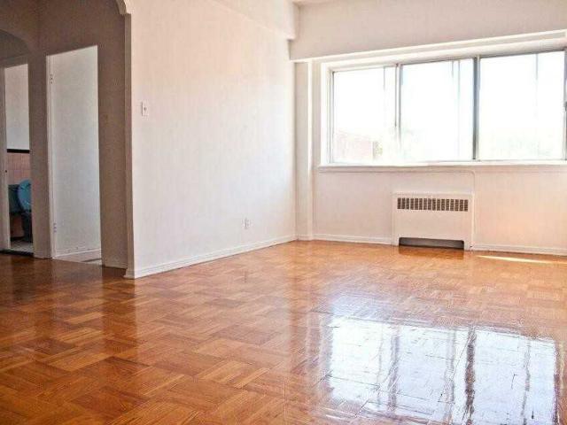 Apartment for rent in St. Leonard's, Quebec