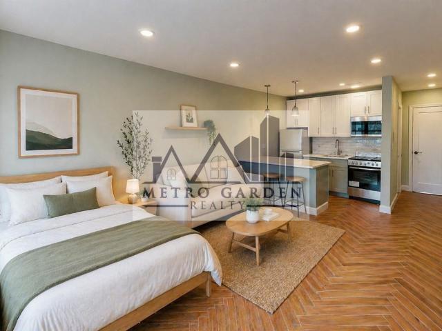 Apartment for rent in Arverne, New York