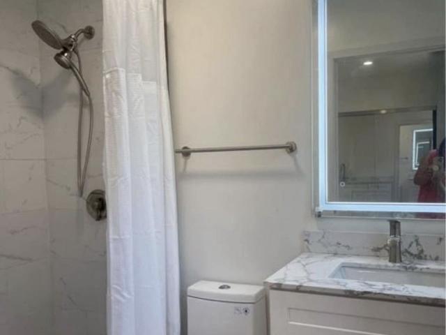 Apartment for rent in Canoga Park, California