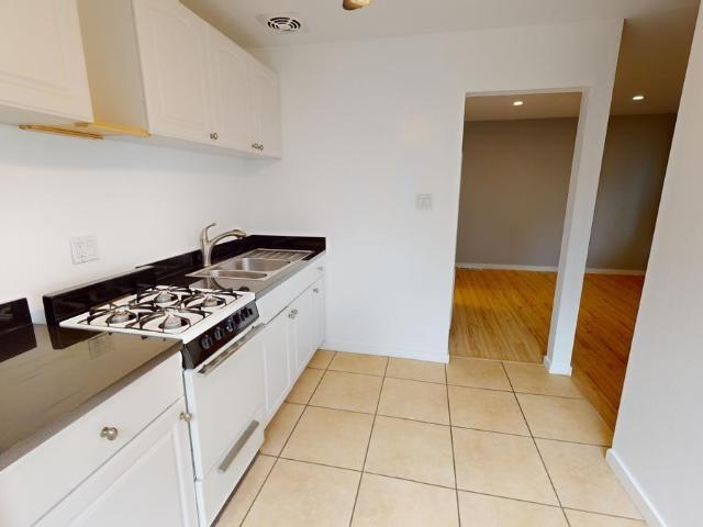 Apartment for rent in Oakland, California