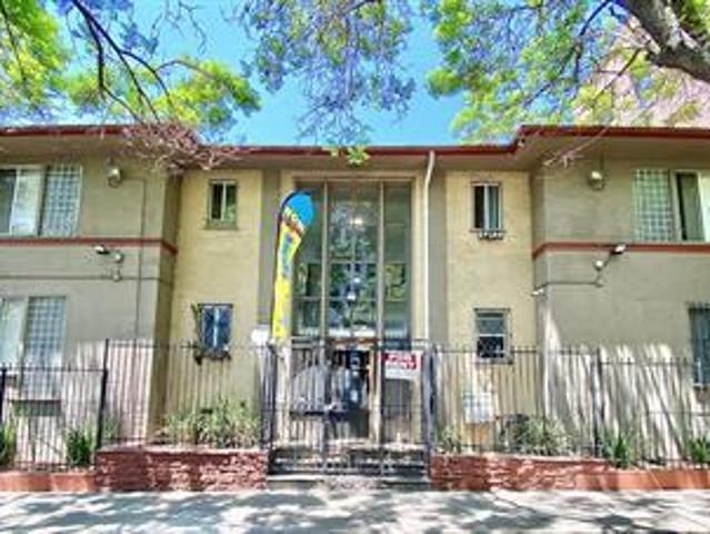 Apartment for rent in Canoga Park, California