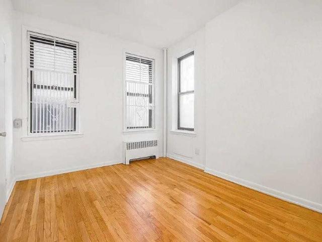 Apartment for rent in Arverne, New York