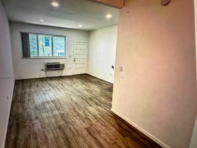 Apartment for rent in Surfside, Florida
