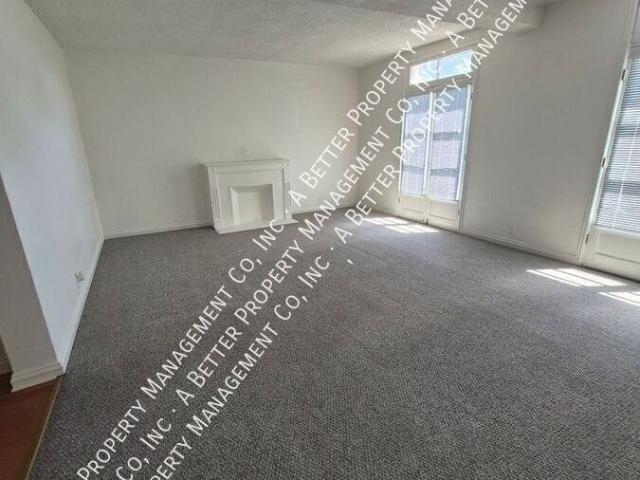 Apartment for rent in Long Beach, California