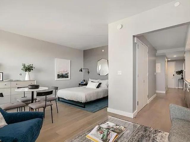 Apartment for rent in Arverne, New York