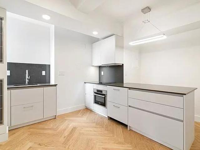 Apartment for rent in Arverne, New York