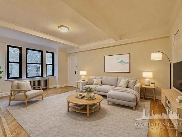 Apartment for rent in Arverne, New York