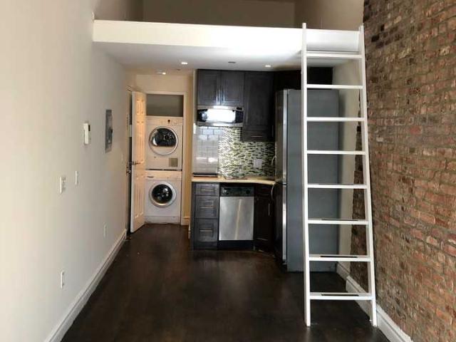 Apartment for rent in Arverne, New York