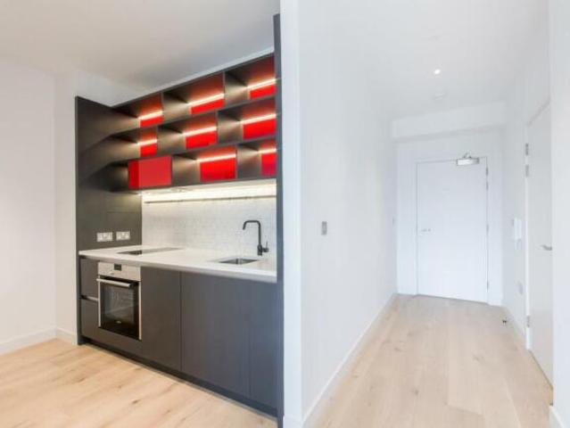 Apartment for rent in London City Island, Blackwall