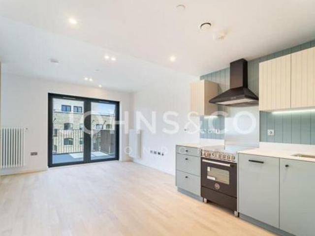 House for rent in Brentford End, Greater London