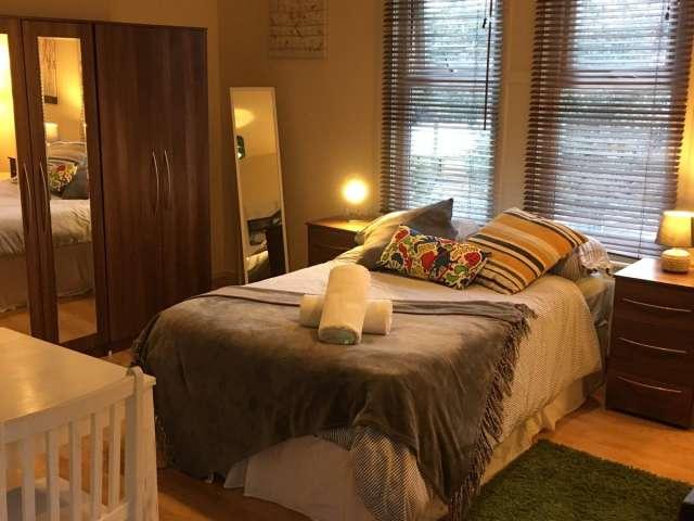 Studio for rent in Cat Hill, Isle Of Man