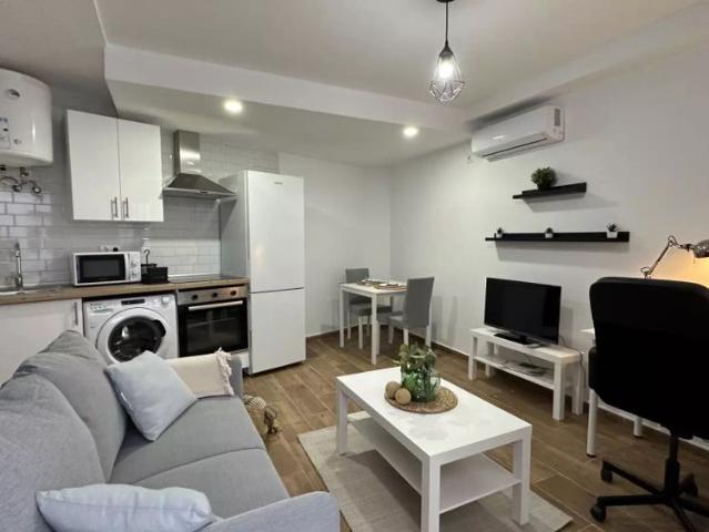 Estudio en alquiler en Salamanca, Madrid