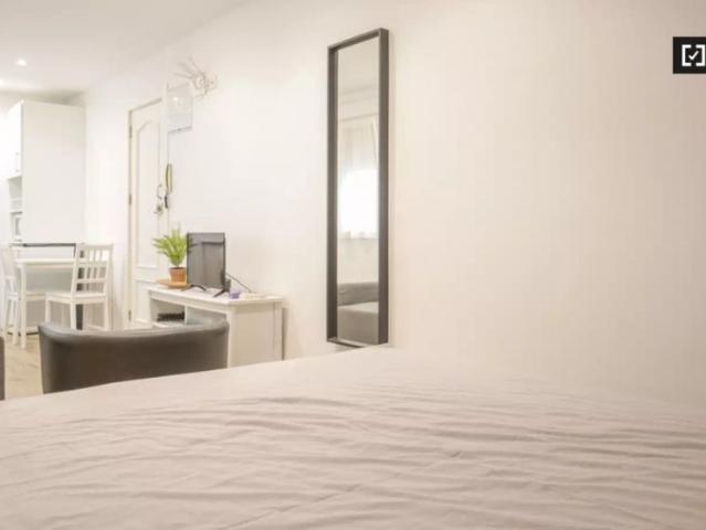 Estudio en alquiler en Salamanca, Madrid