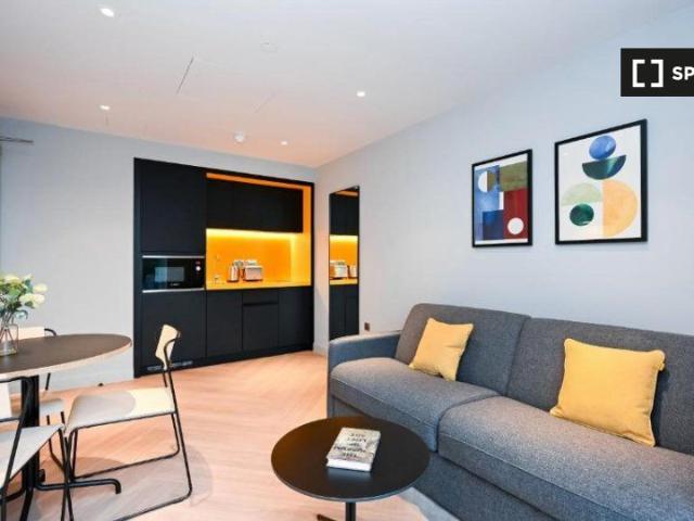 Studio to rent in Bluebell, North Tipperary
