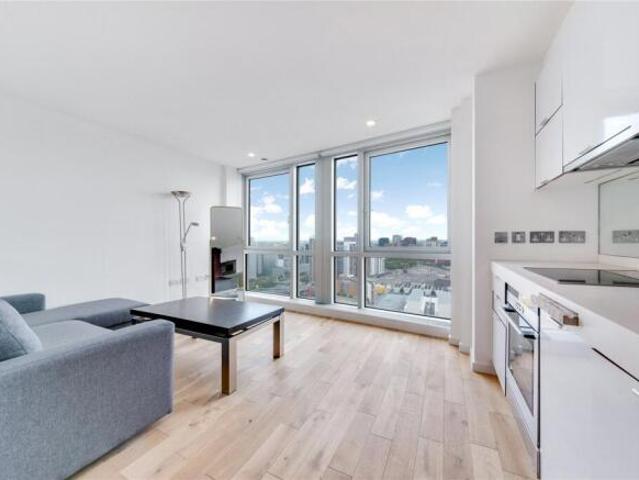 Apartment for rent in Cat Hill, England
