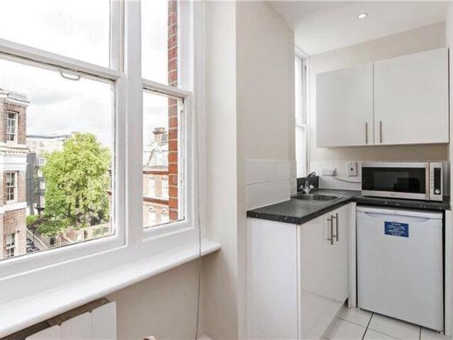 Apartment for rent in Cat Hill, England