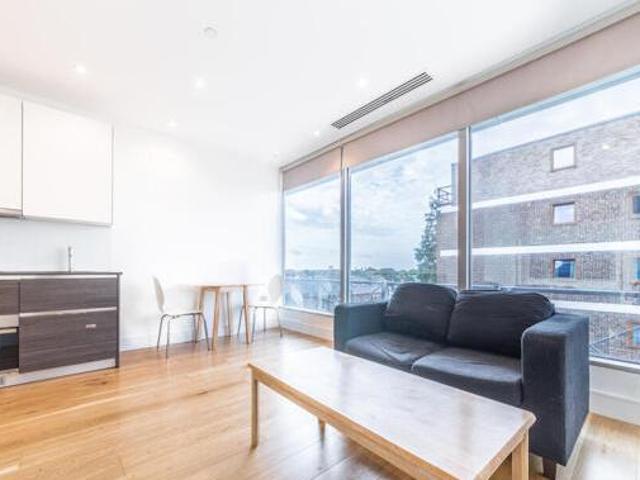 House for rent in London Borough of Hounslow, Feltham