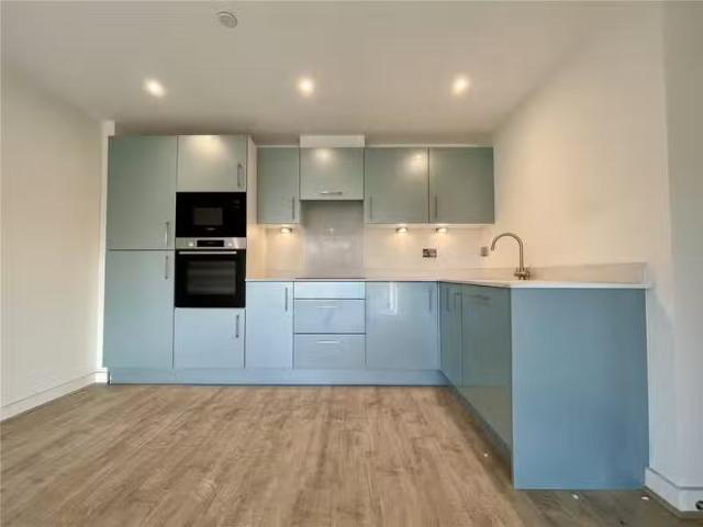 Apartment for rent in Lansdowne, Springbourne