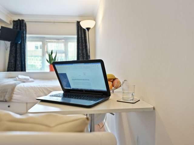 Studio for rent in London Borough of Ealing, Greater London