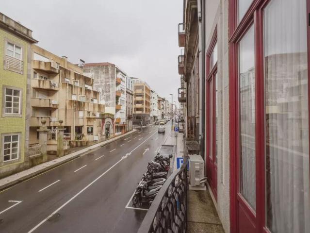 Estúdio alugar em Conjunto Urbano da Ribeira, Porto