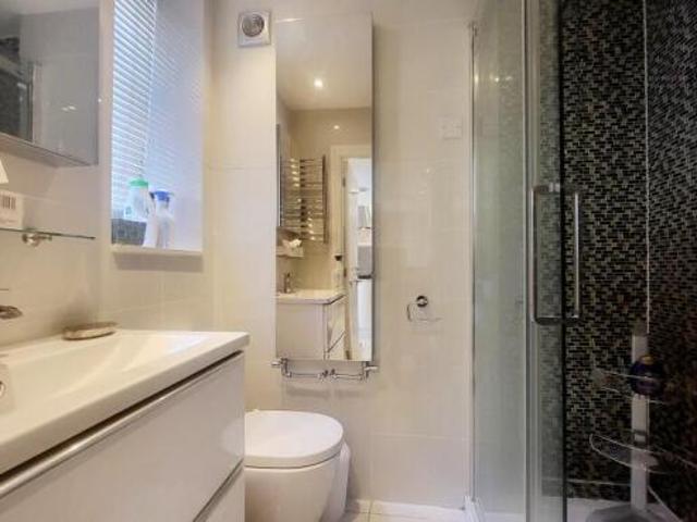 Apartment for rent in Brompton, Greater London