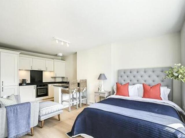 House for rent in Lyons, Greater London