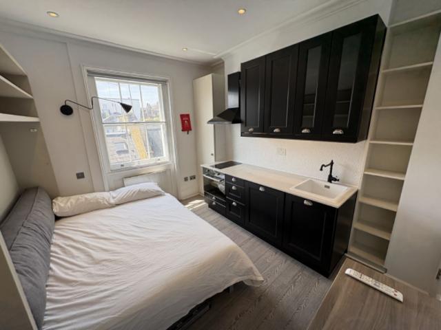 Studio for rent in Gloucester, Gloucestershire