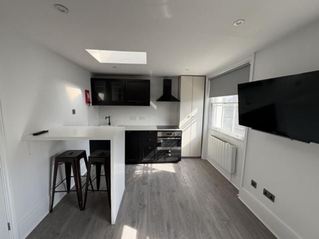 Studio for rent in Gloucester, Gloucestershire